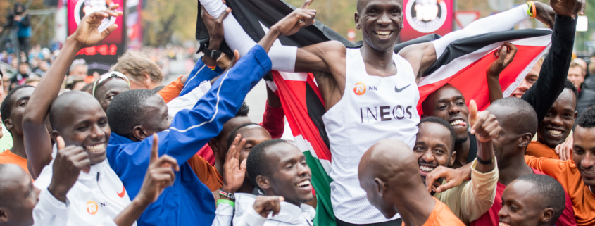 Eliud Kipchoge a couru le Marathon en 1H59' !