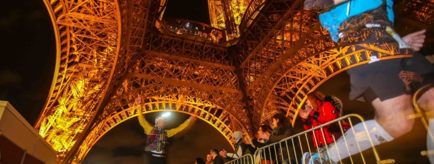 Arrivée au pied de la Tour Eiffel pour l'EcoTrail Paris
