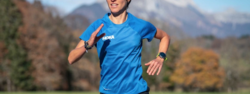 Audrey Tanguy tentera de battre le record féminin du 100 km dans le cadre du projet Hoka Carbon X2