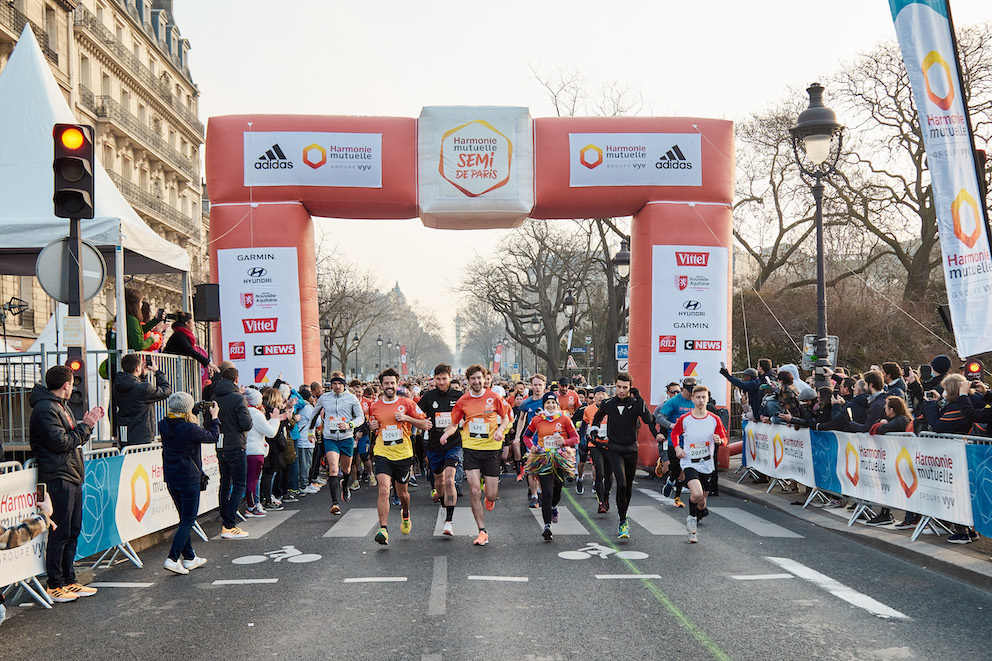 Départ du Semi-marathon de Paris 2022.