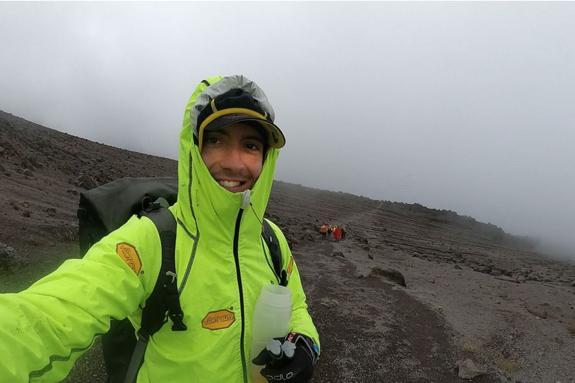 Roberto Delorenzi, en route pour ses records du monde sur le marathon du Kilimandjaro, le plus haut du monde.