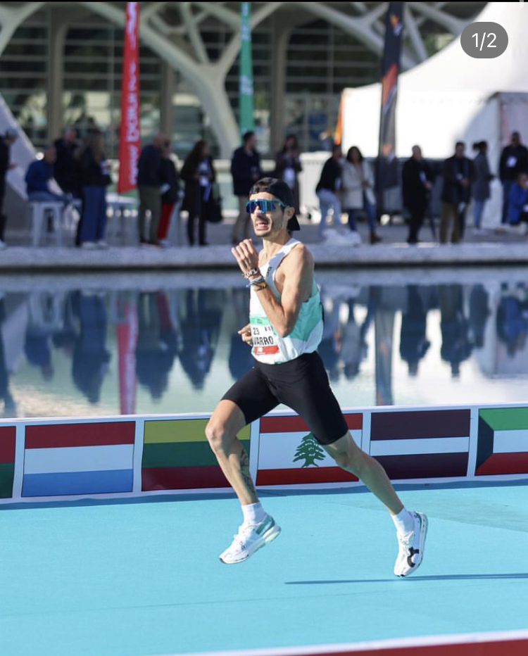 Nicolas Navarro a battu son record en 2h07'01'' sur le marathon de Valenc