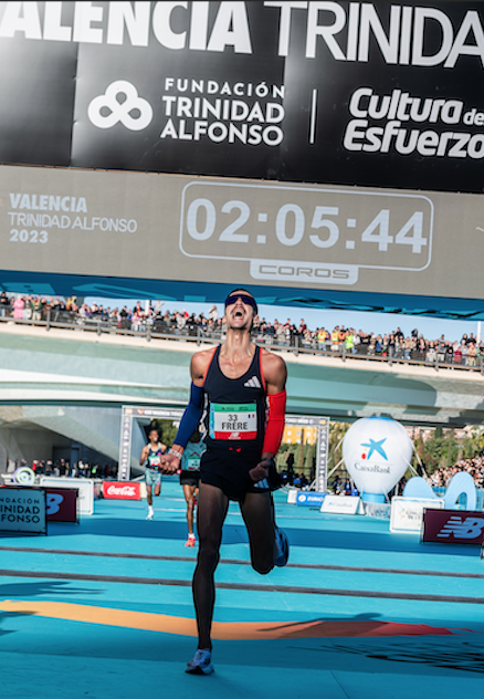 Mehdi Frère termine 9eme et premier Français du Marathon de Valence