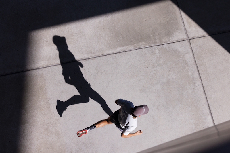 Équipementier leader sur les sentiers depuis plus de vingt ans, Salomon continue de façonner la culture trail-running en partant à la conquête des runners urbains sans renier son héritage montagnard.