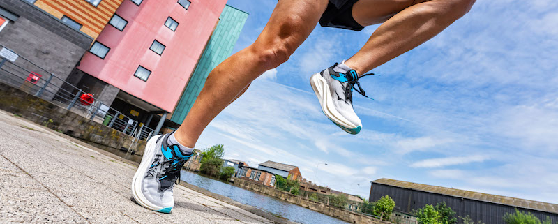 HOKA Rocket X3, nouvelle icône de la vitesse