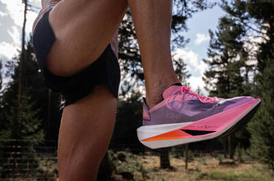 La nouvelle paire en carbone Kiprun Kipstorm Lab est disponible en 500 exemplaires à 300 euros.