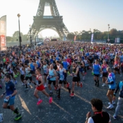 20 km de Paris, départ emblématique sur le Pont d'Iena.