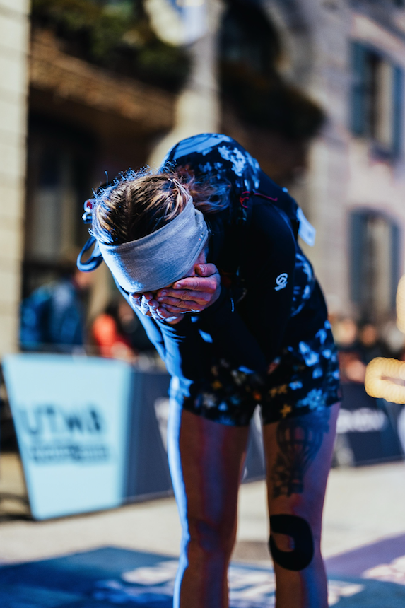 Fanny Barbara pratique l'ultra-trail avec un seul poumon. Après son opération, courir en pleine nature lui a permis de se relever. Elle a enchaîné cette année l'UTMB et la Diagonale des Fous.