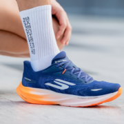 Skechers revient sur la scène running avec une nouvelle gamme Aero