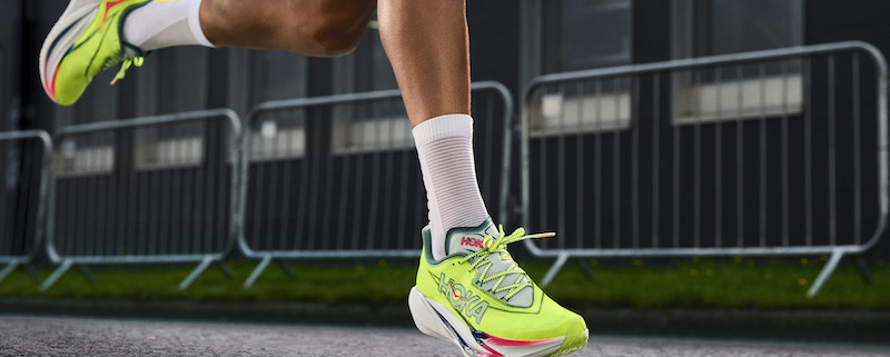 La Hoka Cielo X1 3.0 est une chaussure de pointe dédiée à la vitesse pour l'équipementier.