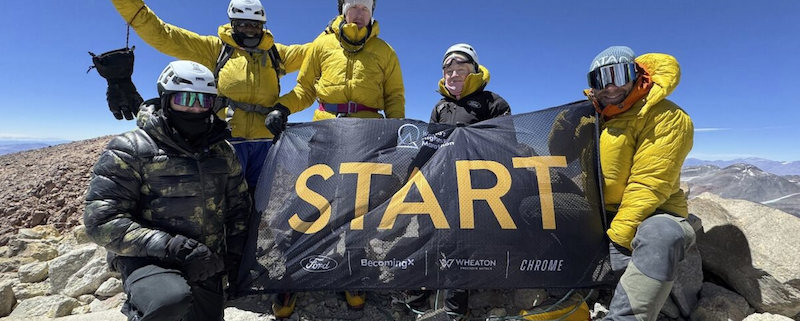 Au Chili, cinq coureurs ont terminé le marathon le plus haut du monde, disputé depuis le sommet de l’Ojos del Salado à 6 893 m d’altitude.