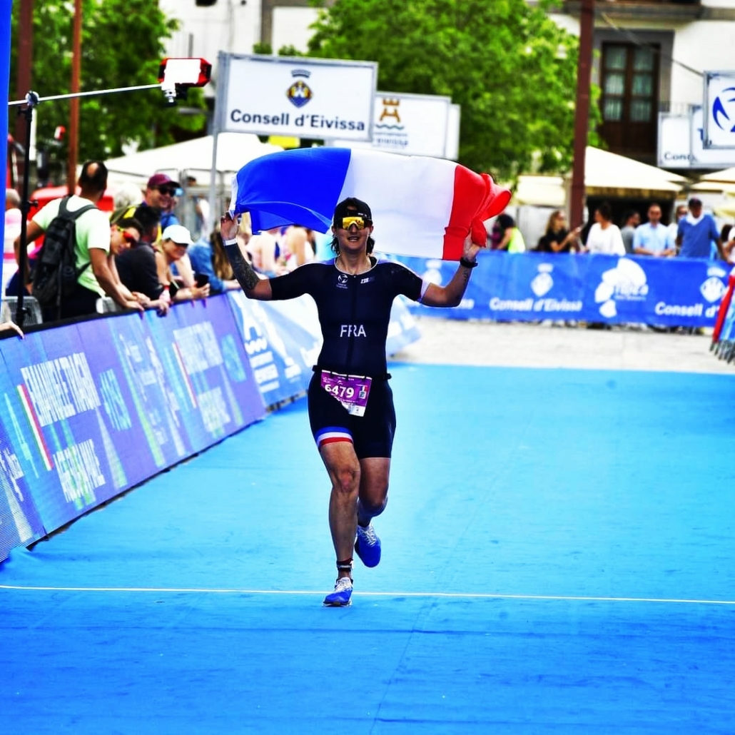 Emilie Mullier, 37 ans, vise un double Ironman à 7 jours d'intervalle, avec 32 heures de décalage horaire ce printemps.