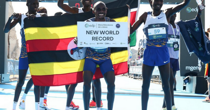 Jacob Kiplimo a établi un nouveau record du monde du semi-marathon en 57’20 lors du Semi-marathon de Lisbonne, améliorant de 10 secondes l’ancienne marque mondiale.