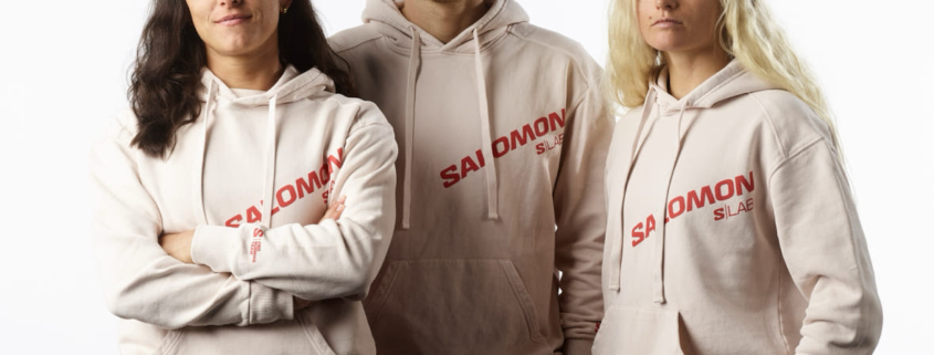 Salomon se lance dans le triathlon longue distance avec Stornes, Pierré et Iemmolo. Une nouvelle stratégie axée sur la performance en course à pied sous fatigue.