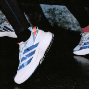 Test Adidas Adizero EVO SL ATR : une chaussure running polyvalente pour route et chemins, légère (255 g), dynamique et idéale pour les terrains mixtes.