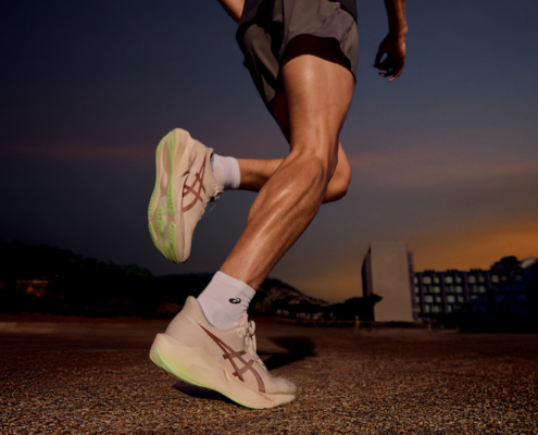 ASICS NOVABLAST 6 : découvrez une chaussure de running polyvalente, confortable et dynamique avec un amorti performant et un excellent retour d'énergie.