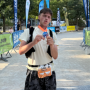 Quatre ans après une chute qui l'a rendue tétraplégique, Antonin Folliet, 24 ans a terminé son premier ultra-trail sur l'UT4M.
