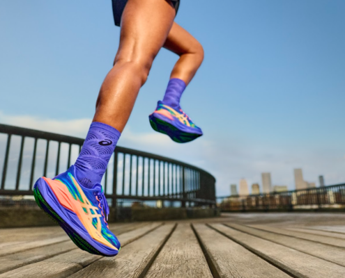 Notre avis sur l'Asics Superblast 3 après test. Une chaussure de running polyvalente, légère et dynamique, idéale pour les sorties longues et le marathon.