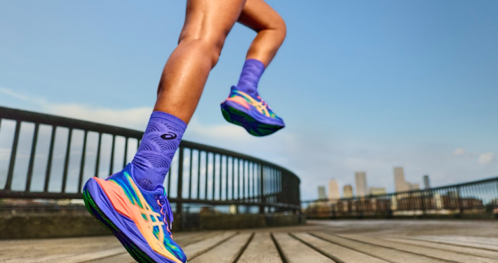 Notre avis sur l'Asics Superblast 3 après test. Une chaussure de running polyvalente, légère et dynamique, idéale pour les sorties longues et le marathon.