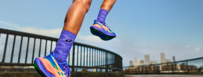 Notre avis sur l'Asics Superblast 3 après test. Une chaussure de running polyvalente, légère et dynamique, idéale pour les sorties longues et le marathon.