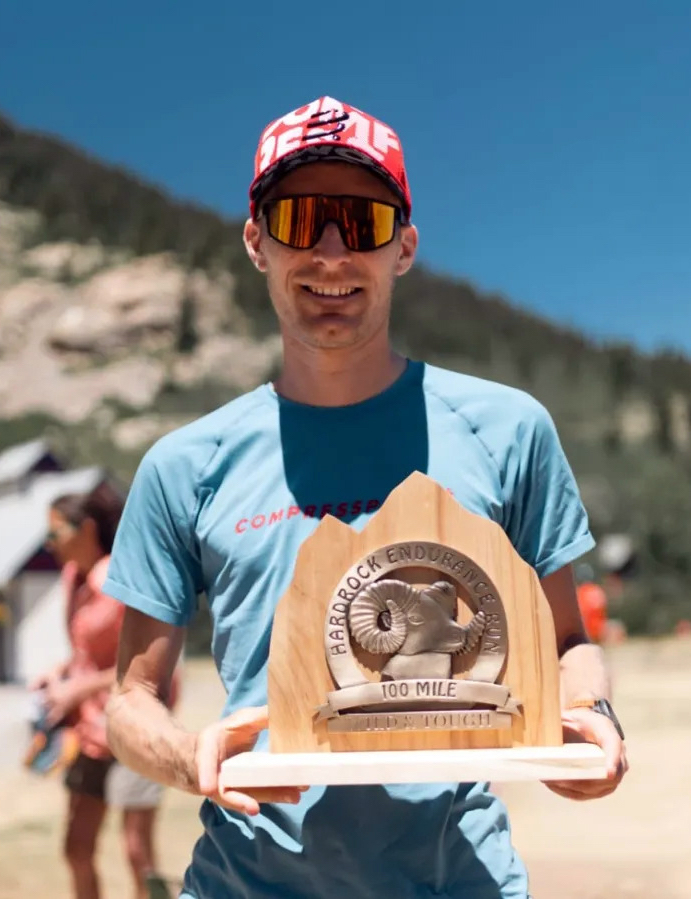 Après sa victoire record sur le Restonica Trail, Aurélien Dunand-Pallaz prépare sa tentative de record du GR20, récemment établi par François D'Haene. Entretien exclusif.