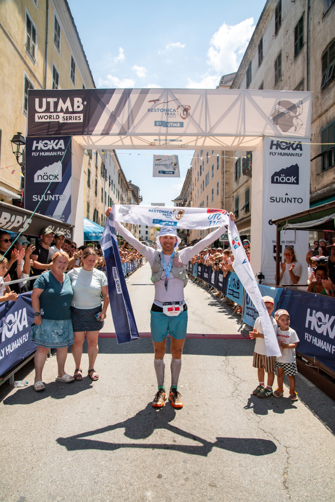 Après sa victoire record sur le Restonica Trail, Aurélien Dunand-Pallaz prépare sa tentative de record du GR20, récemment établi par François D'Haene. Entretien exclusif.