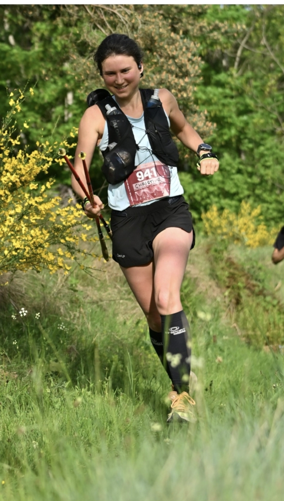 À 34 ans, Christine de Geloes est devenue en seulement deux ans l'une des révélations françaises de l'ultra-trail. Portrait d'une maman de six enfants qualifiée pour l'UTMB 2027.