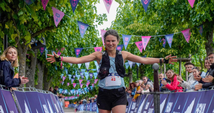 À 34 ans, Christine de Geloes est devenue en seulement deux ans l'une des révélations françaises de l'ultra-trail. Portrait d'une maman de six enfants qualifiée pour l'UTMB 2027.