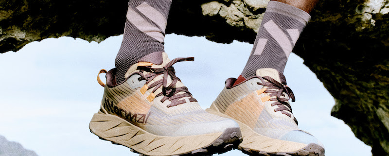 Confort, amorti, accroche Vibram, stabilité et avis après essai de la NNormal Cadi : une chaussure de trail idéale pour l'ultra-trail et les longues distances.