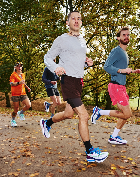 Découvrez notre test complet des Saucony Endorphin Azura. Confort, dynamisme, stabilité, poids, points forts et points faibles : notre avis après 100 km d'essai.