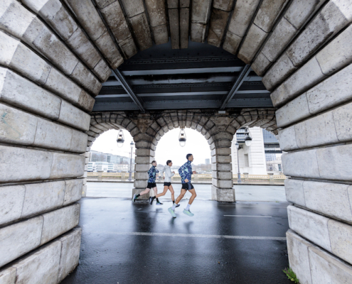 Zone grise en course à pied : découvrez pourquoi courir trop vite en footing peut freiner votre progression et comment mieux répartir les intensités pour progresser durablement.